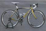 velo scott addict rc  1700 euros