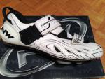 Chaussures vlo NORTHWAVE Tribute taille 42 1/2 - 43   40 euros